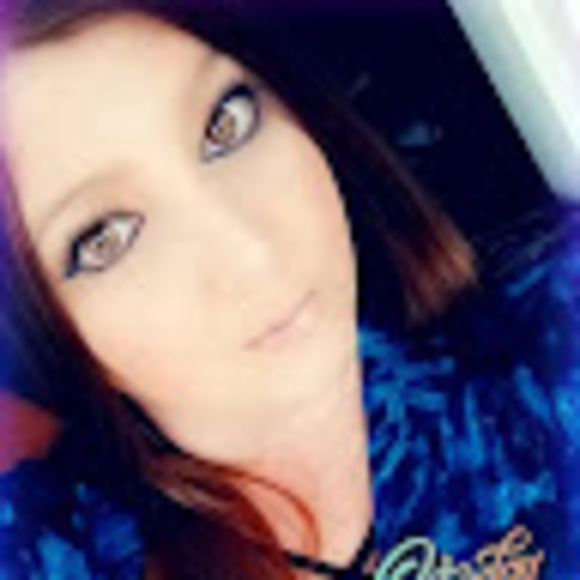 Meet your Posher, Haley - Picture 1 of 1